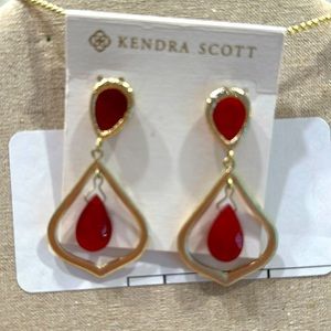 Kendra Scott RARE Chandelier Earrings - Pink